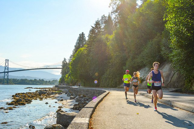 garrettwords's tweet photo. @wetarynitup 100% of our coastline is a flat and runnable public space. Never too cold to run here. https://t.co/A3nQRsGhf4