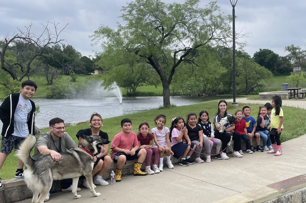 MsYanez8's tweet photo. Today I had a birthday party for my doggy (who my students love to hear about). 9 students and their families showed up. It was awesome!! https://t.co/3DA4C2oJXK