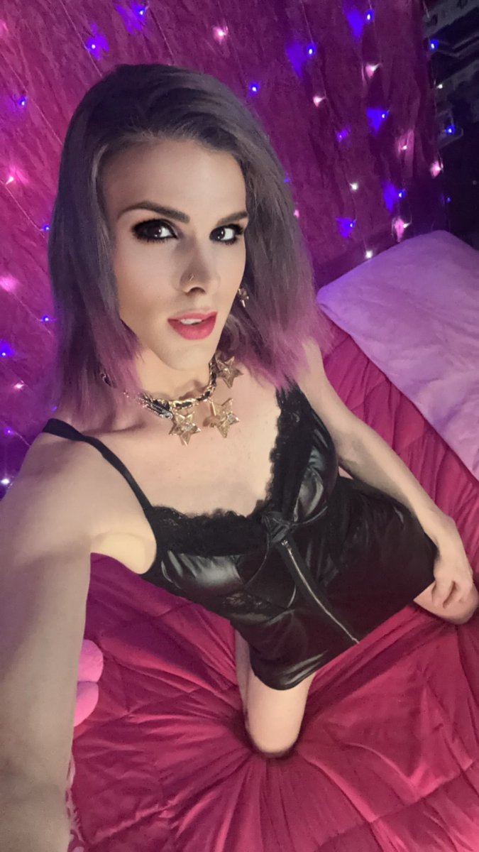 OMG SHES BACK SO CUM PLAY WITH THE GODDESS OF BLISS LIVE ON CAM NOW (WATCH ME) 😇▶ CamAngels.com/exoticgoddess90 @CamAngelsXXX @davidoe30 @DerferJ @CamAngelsPromo @Zupergeil40 @Firecrackers_ @stu007gots @nuditytown18 @Booty_Kingdom_ @GA_Dillon @xDannyBoy92