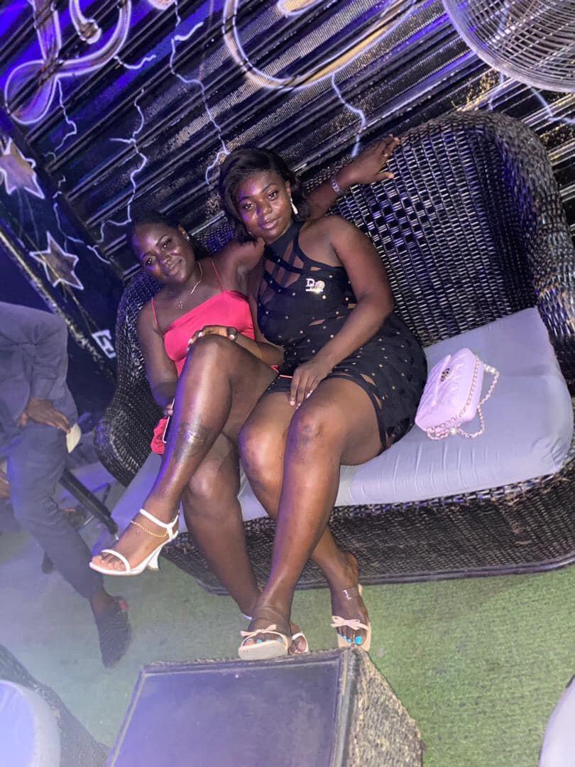 WKamdeu42518's tweet photo. Ma Juju et moi african queen 💋💋💋 . La nuit que vous méritez 💜 https://t.co/GtG2JOCl7R