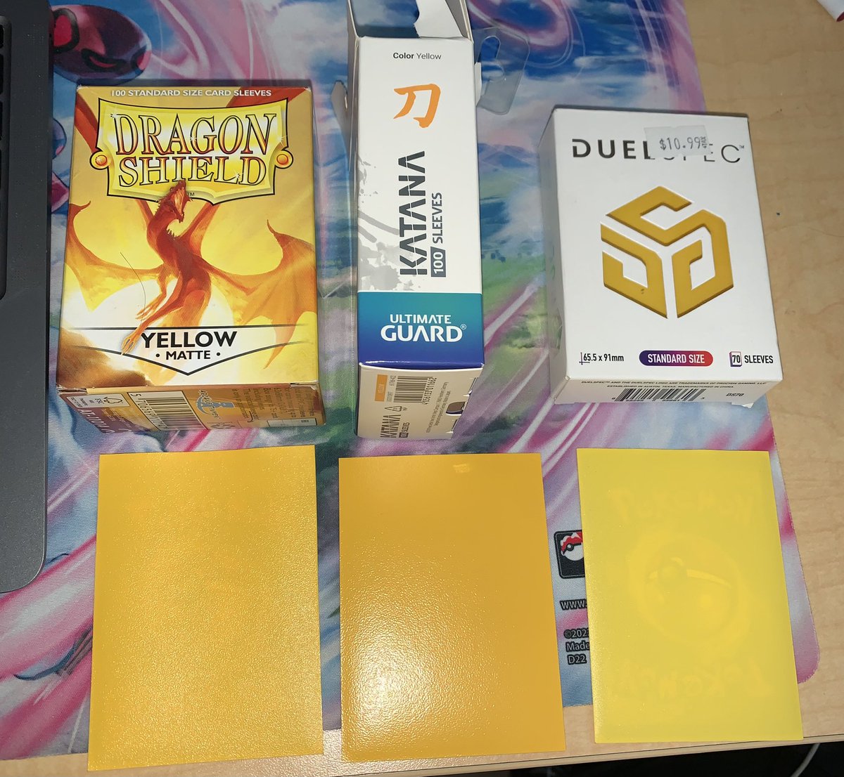 Dual Spec is fr the only sleeve that makes a decent yellow. The mustard orange ain't doing it for me Dual Spec is fr the only sleeve that makes a decent yellow. The mustard orange ain't doing it for me