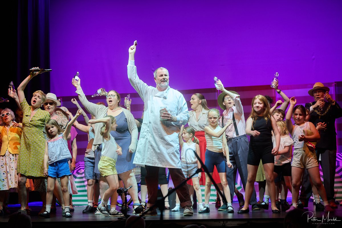 Opera South East (@operasoutheast) on Twitter photo The Elixir of Love, by Donizetti, White Rock Theatre Hastings, This weekend only. operasoutheast.org.uk/next-productio…  Fully staged and with the Sussex Concert Orchestra. Director: Eleanor Strutt. Conductor: Marcio da Silva The Elixir of Love, by Donizetti, White Rock Theatre Hastings, This weekend only. operasoutheast.org.uk/next-productio…  Fully staged and with the Sussex Concert Orchestra. Director: Eleanor Strutt. Conductor: Marcio da Silva