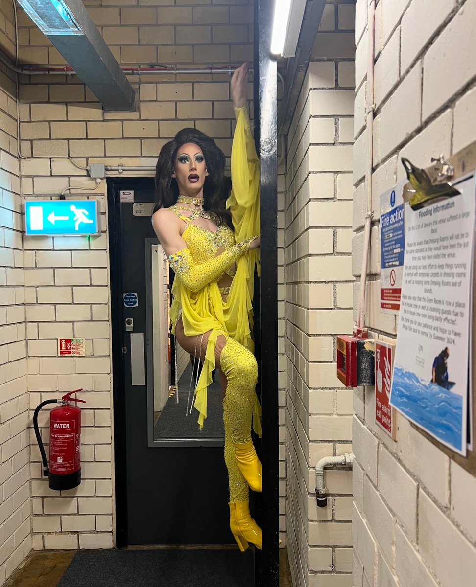 queenztheshow's tweet photo. 🤫If only these walls could talk! 👑💃
Top secret Queenz plans for our BRAND NEW show “Drag Me To The Disco” are underway… 🌟✨
🗓️ Full tour dates available at ⬇️
💃🏼🎟️https://t.co/Mr6miWnLEn
#dragshow #livedrag #dragqueen #pride
https://t.co/y2hMExfWoG