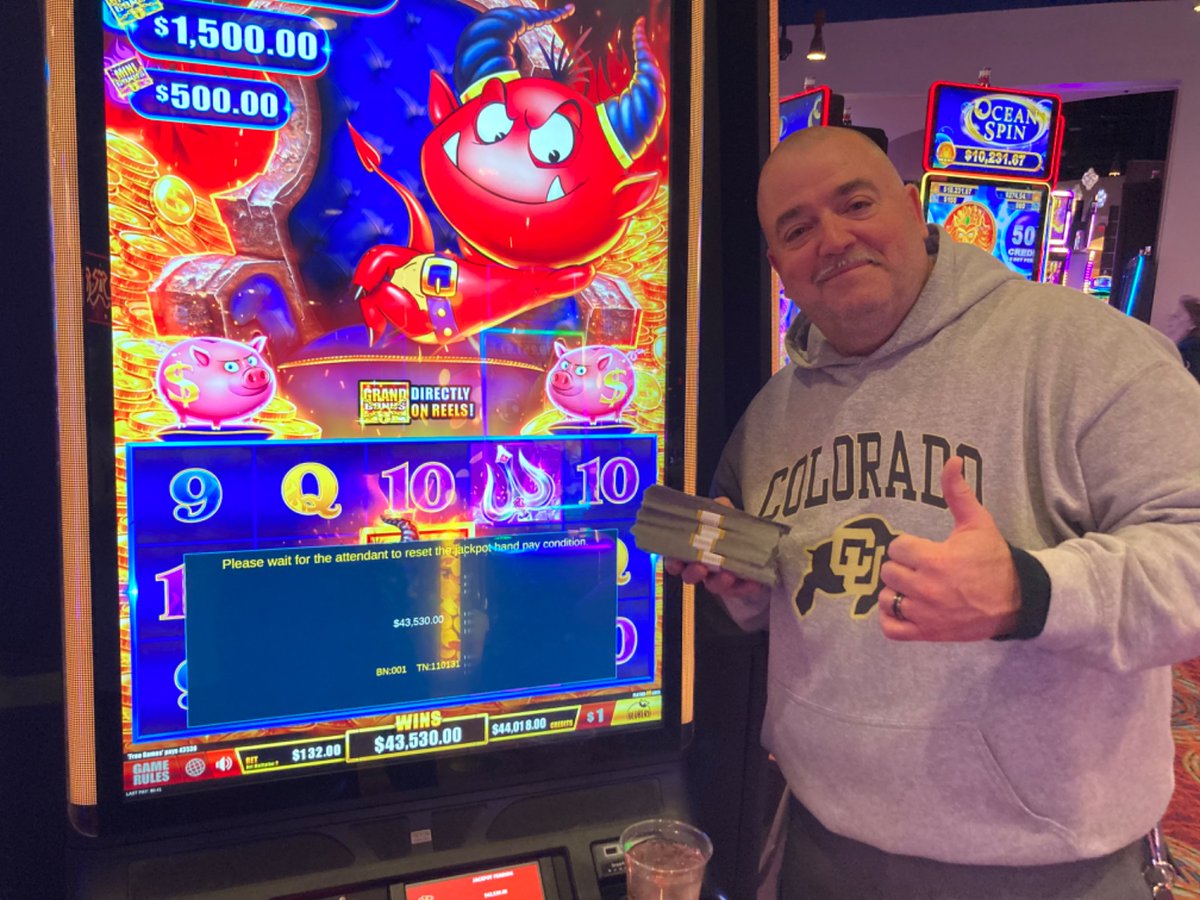 💰 Get ready to have your mind blown! Richard just smashed it out of the park at FireKeepers with a jaw-dropping $42,530 jackpot win! 🎰🔥 Let's all give a massive shoutout to Richard for hitting the big leagues! Keep the vibes high and let's #GetYourVegasOn for more epic wins!