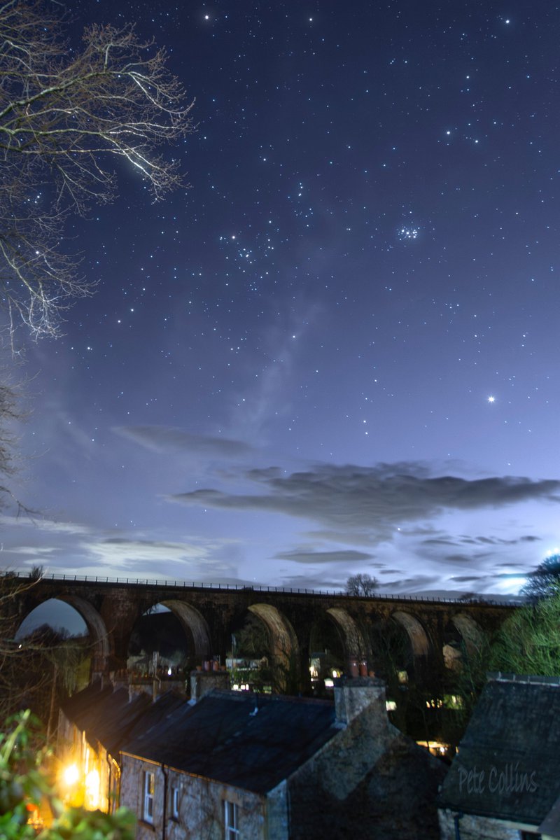 Ingleton Viaduct, with the Hyades and Pleiades star clusters above, and Jupiter lower on the right. @yorkshire_dales @Thisisingleton @ThePhotoHour @skyatnightmag