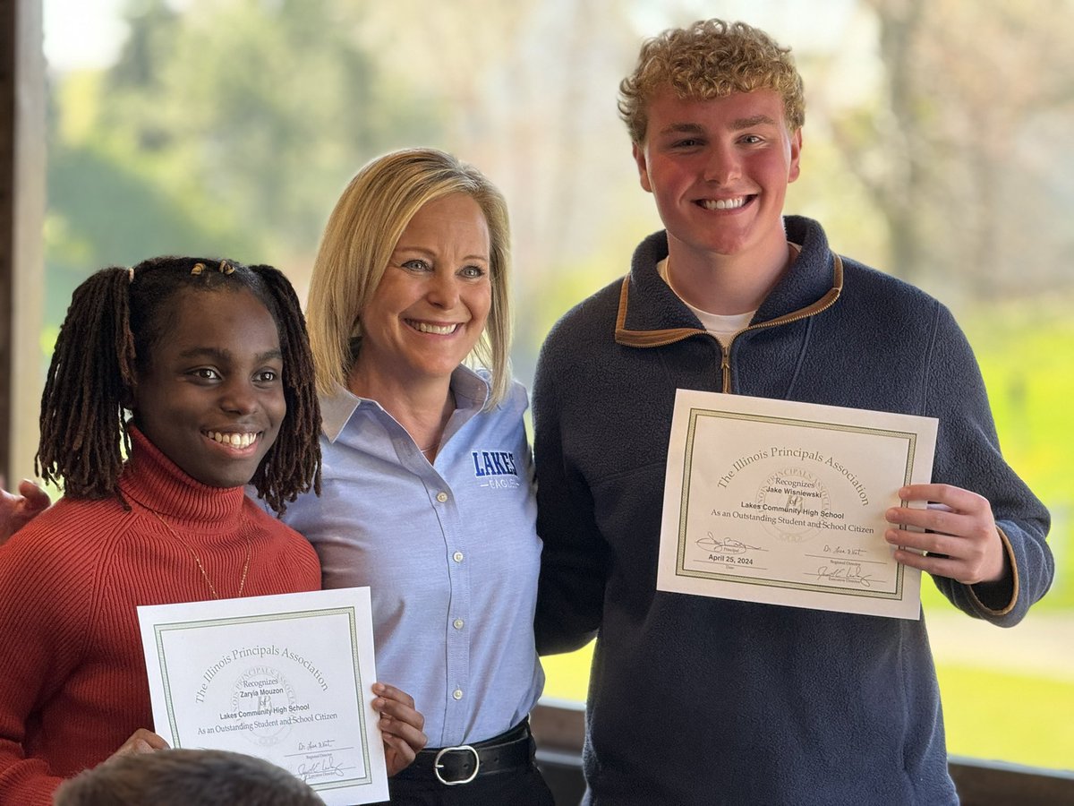 JoriBowen's tweet image. Seniors Zaryia and Jake were recognized today   @IPALake Student Breakfast for their leadership. With their own styles, they both lift up others. 🦅💙🦅 #LeavingAnImpact
