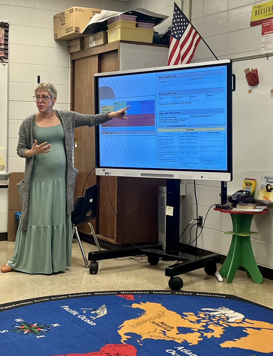 Amazing presentation from <a href="/MsButryn/">Sara ✨</a> I agree with self reflection creating a meaningful learning experience. <a href="/SUAspLeaders/">Spalding University/JCPS Aspiring Leaders</a>
