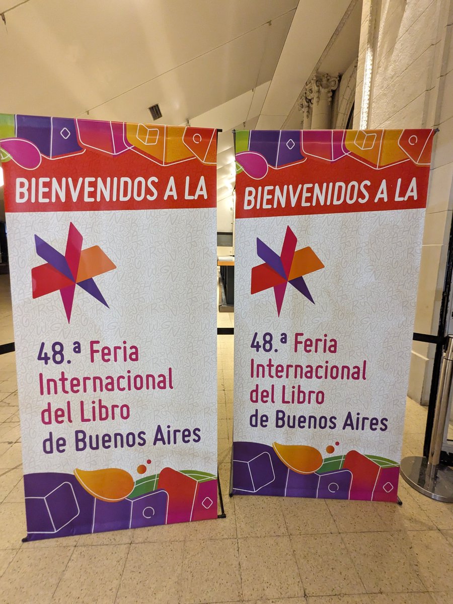 fabienpalem's tweet photo. Inauguration de la @ferialibro de #BuenosAires, la + importante foire littéraire en langue espagnole (45k m2, +1 million de lecteurs). Discours musclé du président de #FILBuenosAires A. Vaccaro contre les coupes budgétaires du gvt de J. Milei affectant le la culture. https://t.co/9S7GoUtivf