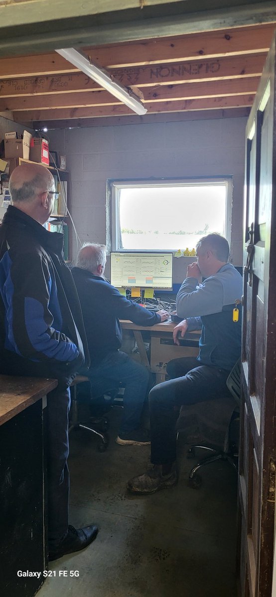 Super visit to Halcyon farm in Co. Offaly this week with a selection of dairy farmers looking to embrace robotics with an emphasis on grazing.<a href="/MillieMc11/">Millie McIntyre</a>, thanks so much to yourself and Colm for hosting us and sharing your insight and experience around your grazing robotic set-up