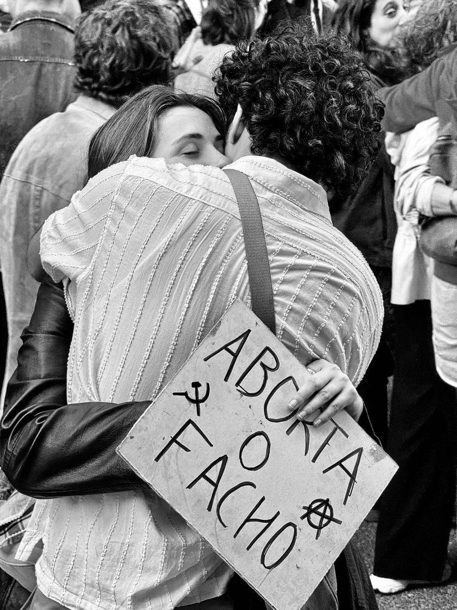 Aborta o Facho #25deAbrilSempre 🌹