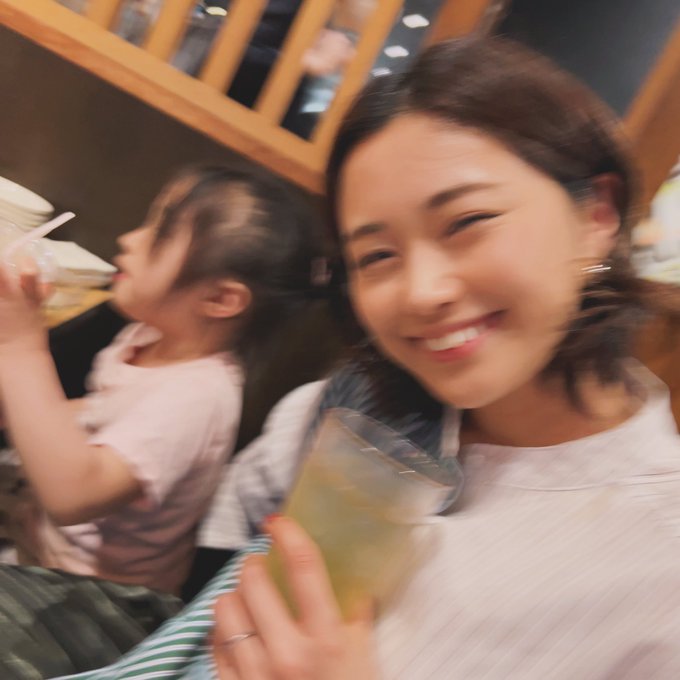 おはえださーん！ 3人で焼肉きんぐ行った😆✨  みんな来てくれるっていうから頑張ってセッティングするね！ https://t.co/K4lX9azac9