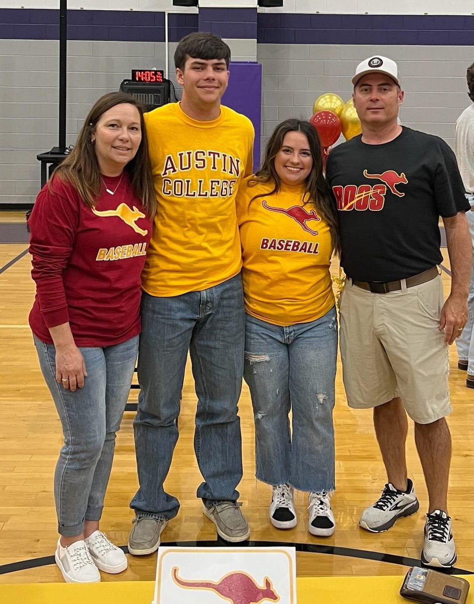 JYSASPORTS's tweet photo. Congratulations to Lando Belcher, Kasey Ray Swan, and Jackson McComis on your signing day today we’re very proud of you. 
#FEEDTHECATS https://t.co/j8j5lXD0Pj