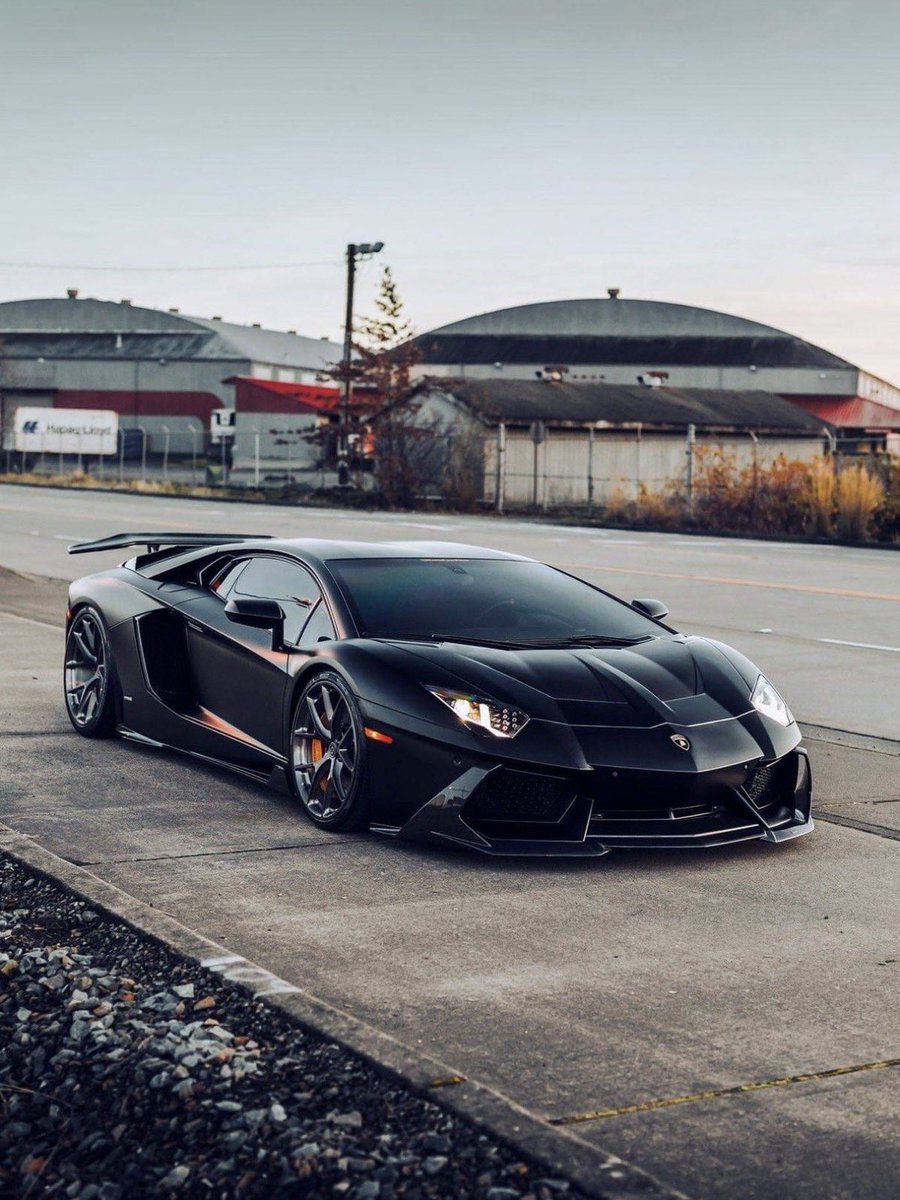 #Lamborghini Aventador 🥶