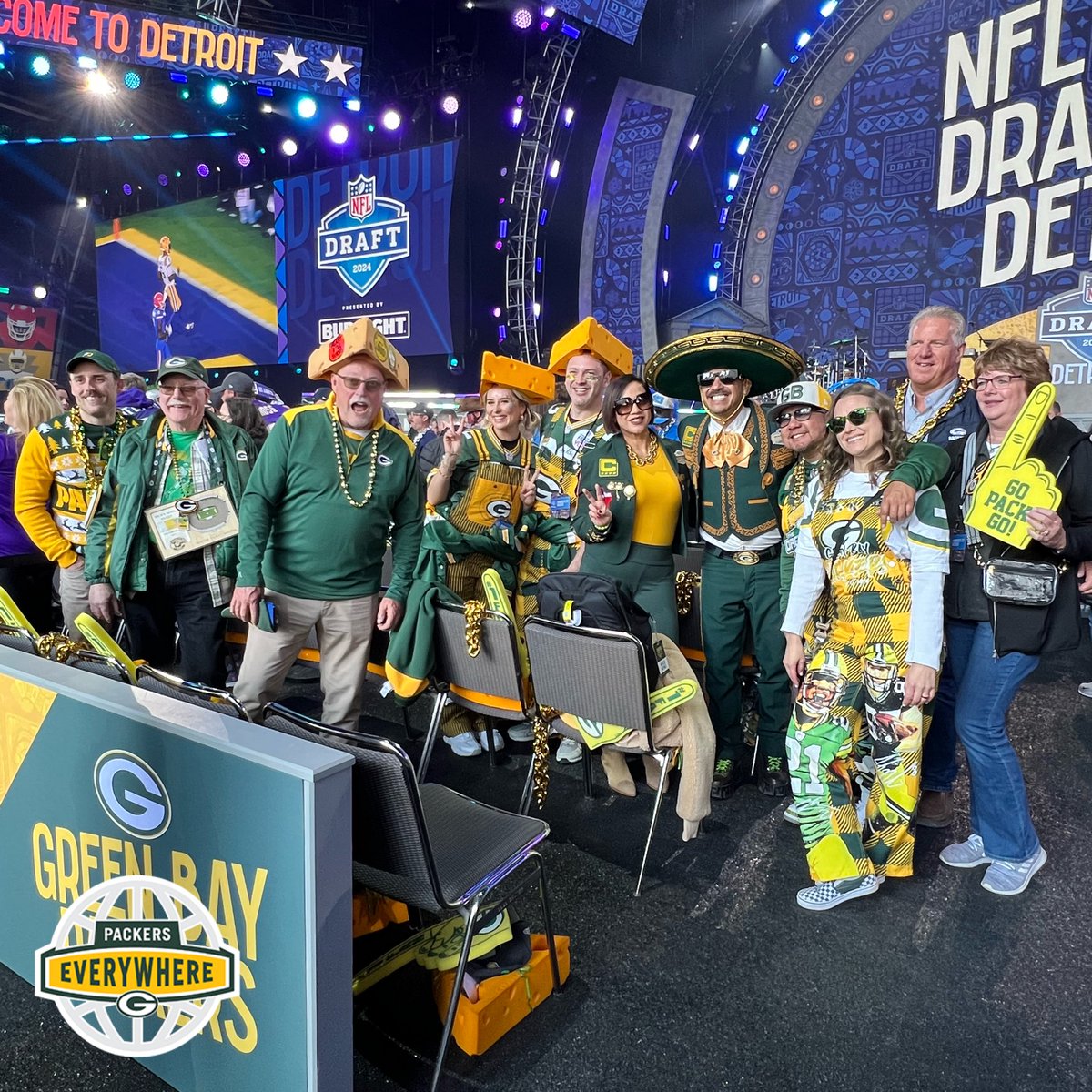packeverywhere's tweet photo. Subtle flex: the best fans in the league.

#GoPackGo | #PackersDraft https://t.co/EAvUtjym5c