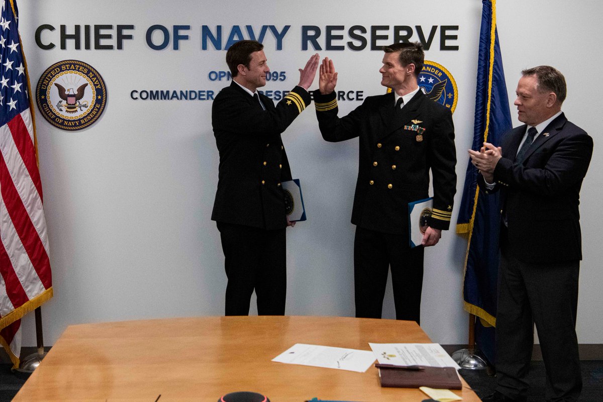 navy_reserve tweet picture