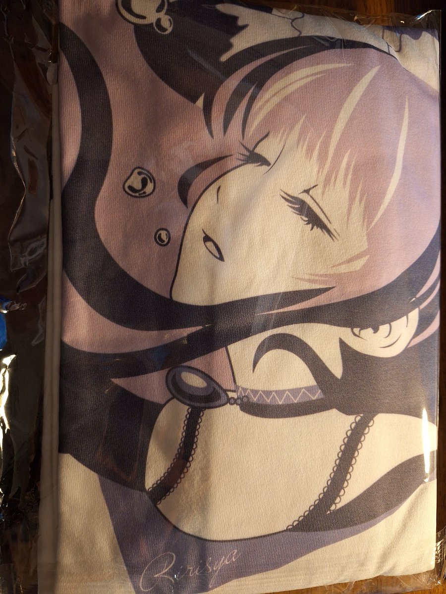 TheBigN's tweet photo. @Ririsya_music Hyped to finally get the #RIRISYA3D goods in the mail this week. Reminds me how awesome it was to help make it happen by contributing to the crowd funding campaign. https://t.co/6Qk03r0dUA