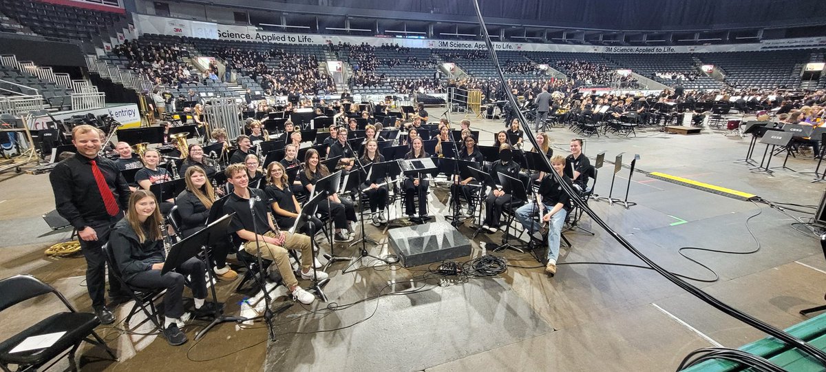 It was a fun night at Budweiser Gardens.  There was a huge crowd with single seating only.  All the ensembles sounded fantastic! @TVDSB