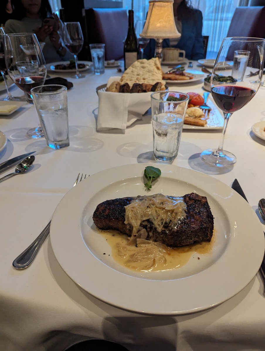 tsvngy's tweet photo. team dinner last night in dtla, realizing how blessed i am to be working with a group of super badass women https://t.co/ESdEyZo7xz