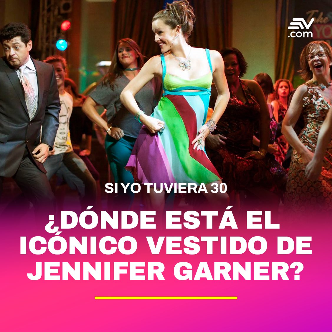 #13GoingOn30 | La película celebró su 20° aniversario esta semana y hasta ahora su producción se pregunta lo que sucedió con el icónico #Versace de diferentes colores. Sigue leyendo▶️ bit.ly/4bd1Sxu