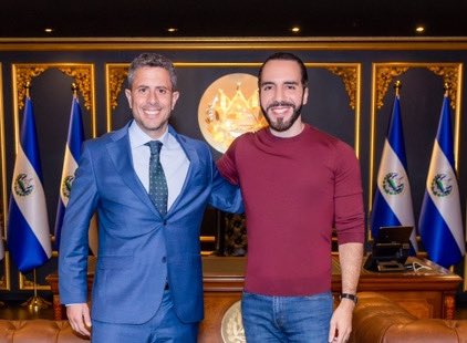 Max & Stacy with THE PRESIDENT & @saifedean last night. #BITCOIN 🇸🇻 COUNTRY🔥 - safest country in the hemisphere - GDP 🚀 - debt ⬇️ credit rating ⬆️ - tourism ➕ 120%