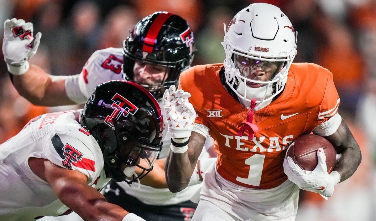 .@TexasFootball has produced multiple first-round picks in the same draft for the first time since 2007. The @Chiefs have made Xavier Worthy the No. 28 overall pick in the 2024 #NFLDraft: 247sports.com/college/texas/… #HookEm