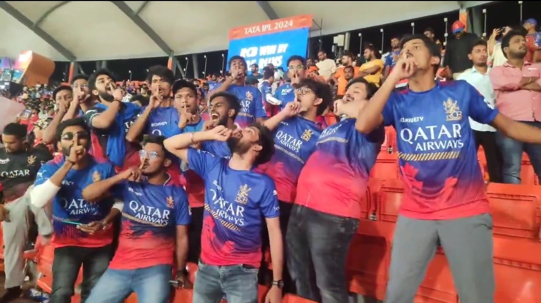 Can't get enough of this '🤫' celebration by RCB fans at the home of SRH.