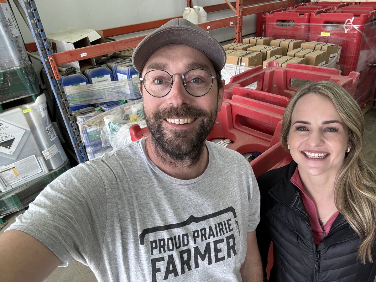 stampgreg's tweet photo. Ran in to @BCSBethM in our chem shed, looks like a lot of Evergol Energy, stress shield and Raxil Pro ready to go onto seed 😄
#WestCdnAg https://t.co/rrwzxylhoX