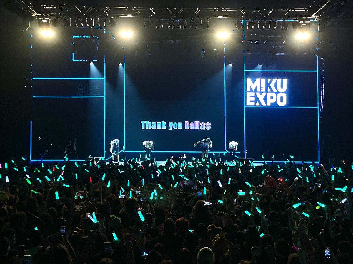 mikuexpo's tweet photo. 🌐#MIKUEXPO2024 North America🌐
The 2nd show in The Factory in Deep Ellum in Dallas, TX has ended! Thank you so much for coming to see the show!💙 https://t.co/cfDXZkyQQz