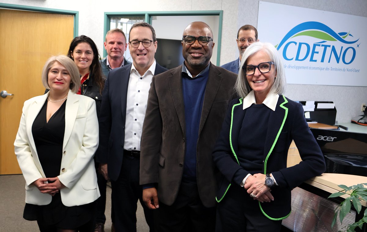 La présidente et cheffe de la direction de la Banque de développement du Canada, Isabelle Hudon, et d'autres membres de son équipe étaient de passage dans les locaux du CDÉTNO jeudi matin.
shorturl.at/fzA34