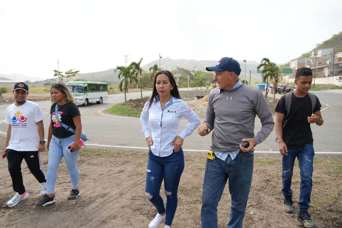 Supervisamos los avances de la sorpresa que estamos preparando para la entrada de nuestra Villa de Cura. Atentos todas y todas.