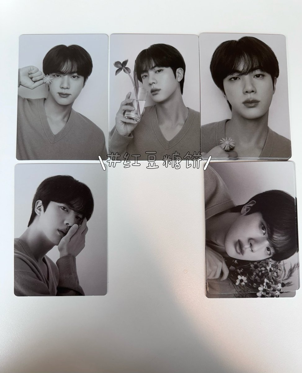 Wanna have this as my quilt blanket... 🥹
#JIN #방탄소년단진  ©️Ignooy26