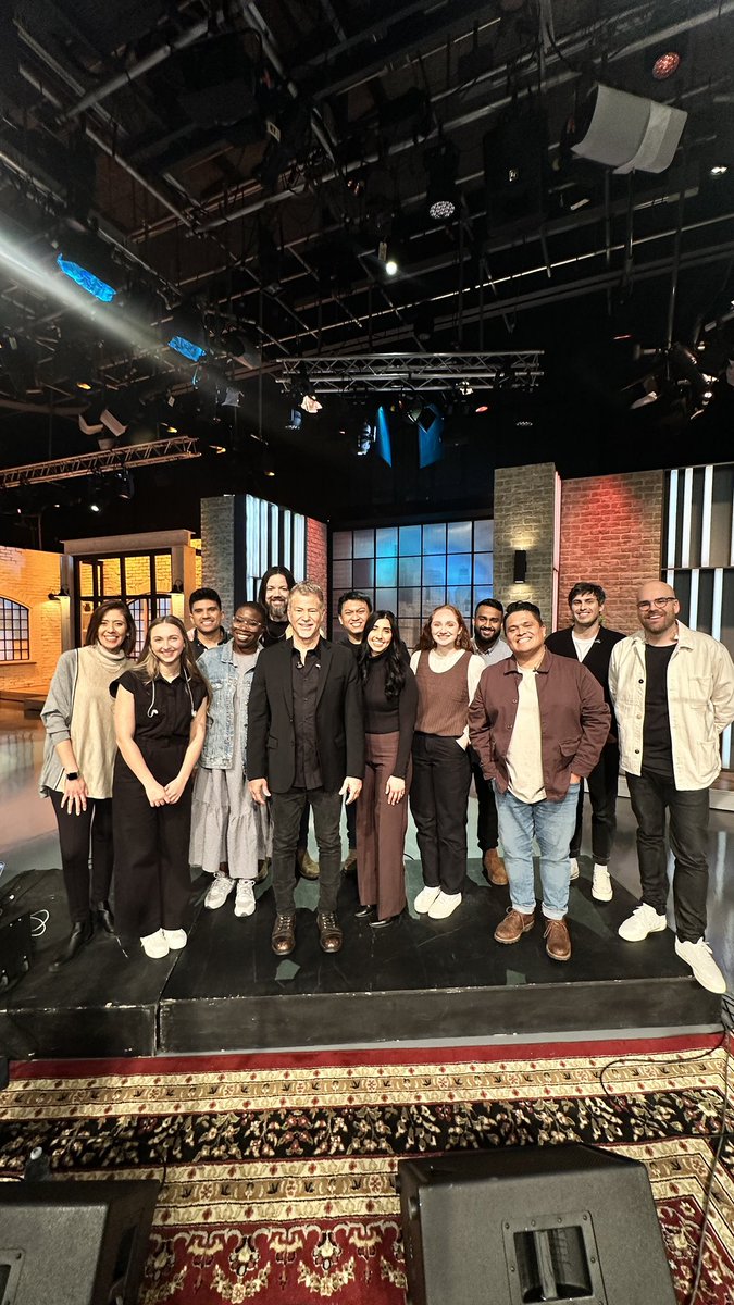 paulbaloche's tweet photo. Special day with special people! 🇨🇦 Thank you @100Huntley Canadian Tour starts tomorrow! https://t.co/FD5BDGQdRk