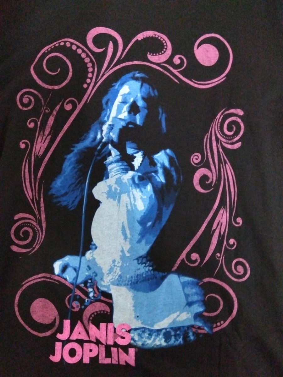 Janis Joplin のTシャツもあります。
Mが1着のみございます。
店頭価格は税込3,300円です。
ぜひ来て見てください。
#JanisJoplin