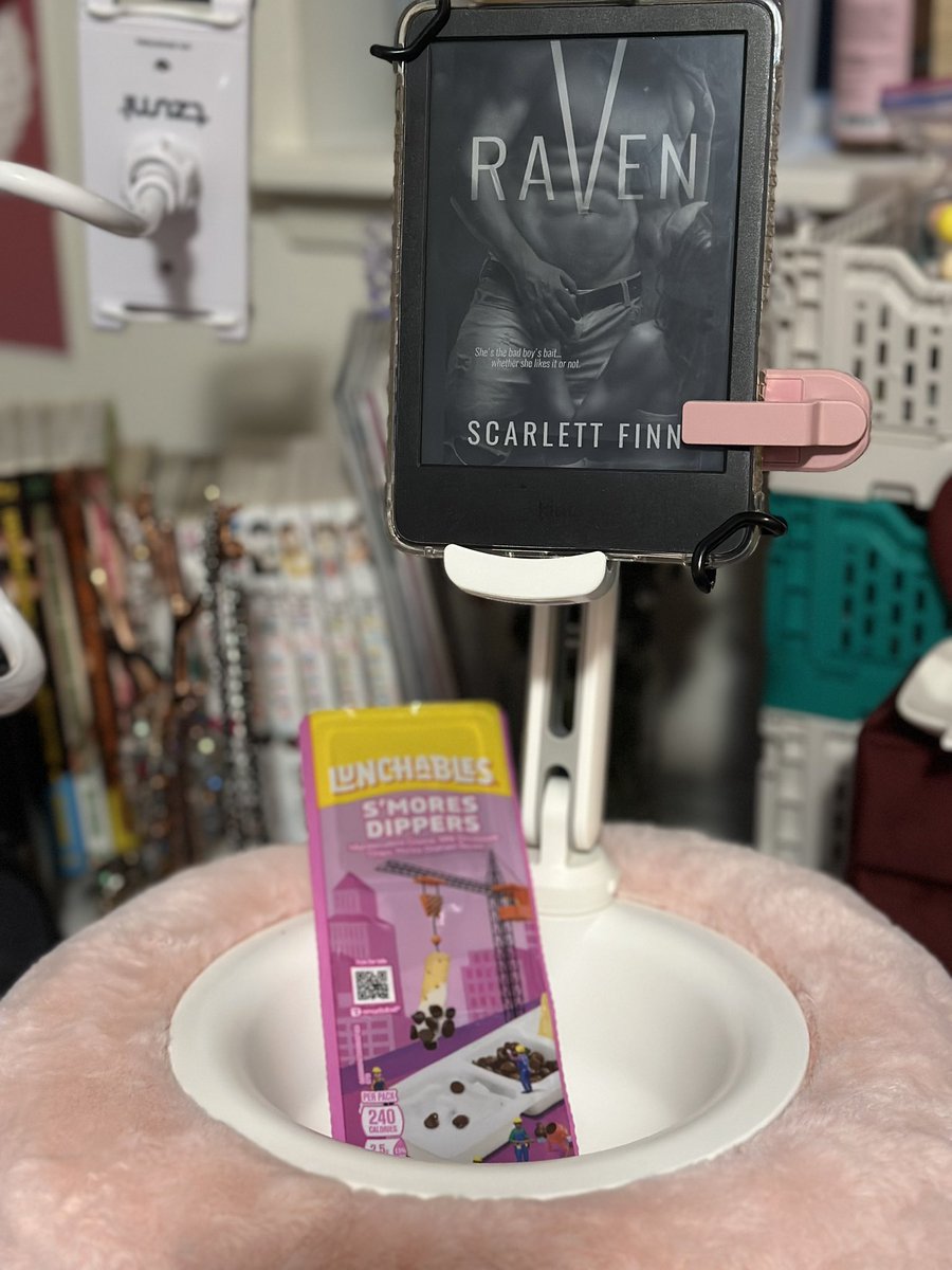 I’m literally living my best life! 25 books read so far this year! 5000+ pages, and lots of hours! 💕 

PC: “Raven” by Scarlett Finn, TikTok famous fluffy kindle stand bowl, pink auto page turner, lunchable smore dippers 🫶🏻

#booktok #booktwt #reading #spicybook #readingtwt