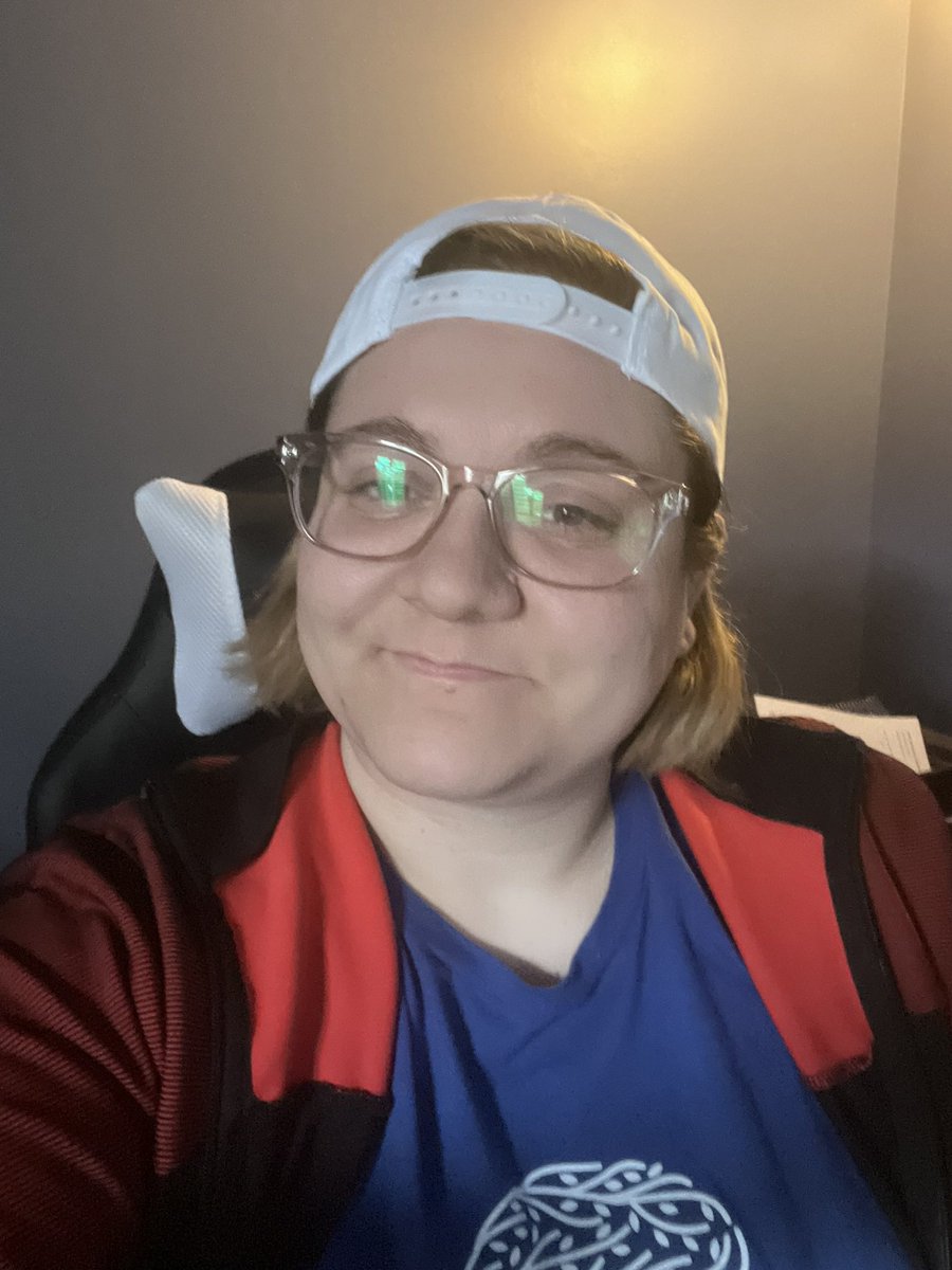 some1ulovedao3's tweet photo. Some friends inspired me to post 🙂I can finally say it out loud. Hello world, I’m a lesbian and I’m done hiding #LesbianVisibilityWeek https://t.co/Y5detcjXN0