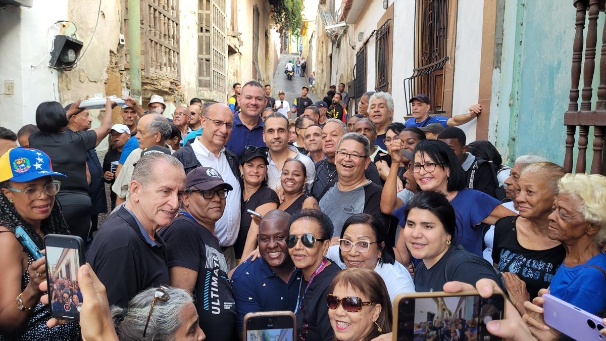 Tenemos candidato unitario, estamos organizados, y con un mismo propósito de cambio; desde este momento y hasta el 28 de Julio todos los días para la calle, al trabajo, a conquistar ciudadanos y sumar a TODO EL MUNDO. Hoy desde La Guaira inaugurando nueva sede del partido, un…