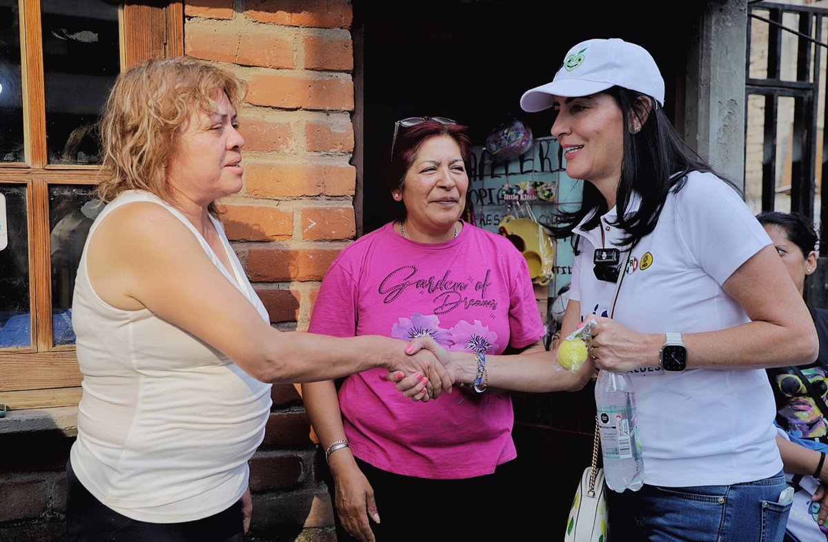 Estar atenta a las necesidades de las y los vecinos, durante mi gestión en #ÁlvaroObregón, es una de las constantes en los comentarios que nos hacen en esta campaña. Gracias a mis amigos de #TorresDePotrero por su apoyo, saben que seguiré siendo una alcaldesa de tiempo completo.…