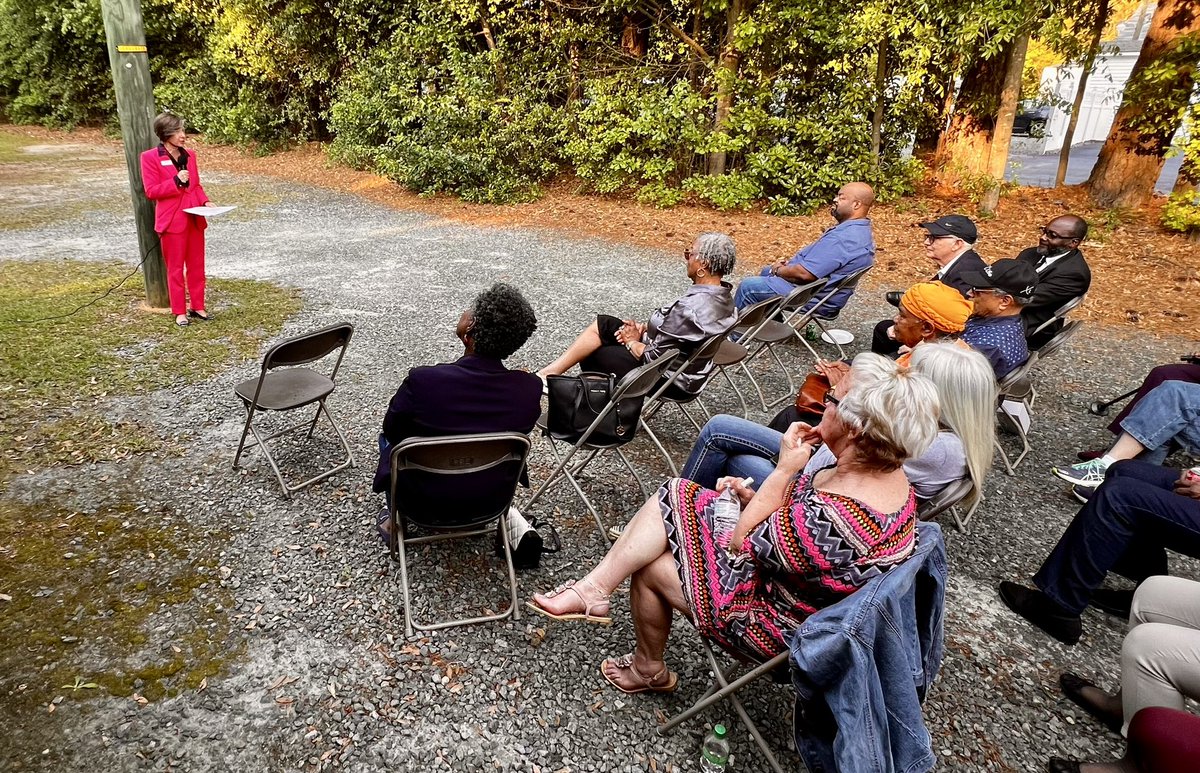 Opening of Biden campaign office in Fayetteville this evening. One of 10 statewide.
State Sen. Rachel Hunt, candidate for lieutenant governor, was the keynote speaker.
Sen. Val Applewhite, D-Fayetteville, cheering her on 

#ncga #ncpol