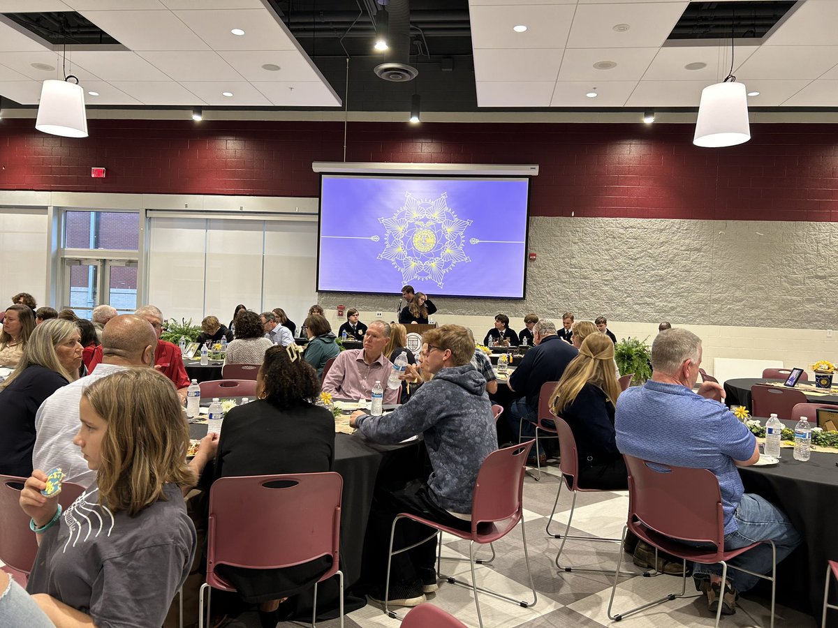 Russell Dyer tweet media