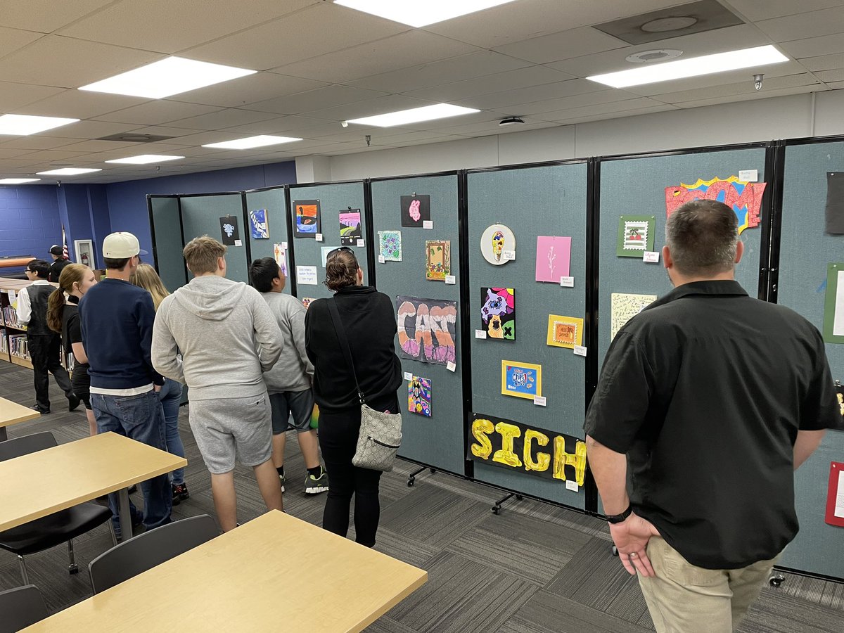 ⭐️⭐️⭐️⭐️⭐️ Annual Fine Arts Festival tonight!  Inspired by the talents of our Greendevils! <a href="/DaytonHSKy/">Dayton HS</a> <a href="/DHS_Dayton_Ky/">dayton high school</a> <a href="/JayGreendevil/">Jay Brewer</a> <a href="/RonKinmon/">Ron Kinmon</a> <a href="/RickWolf734/">Rick Wolf</a> <a href="/ChrisWrightEDD/">Christopher Wright</a>