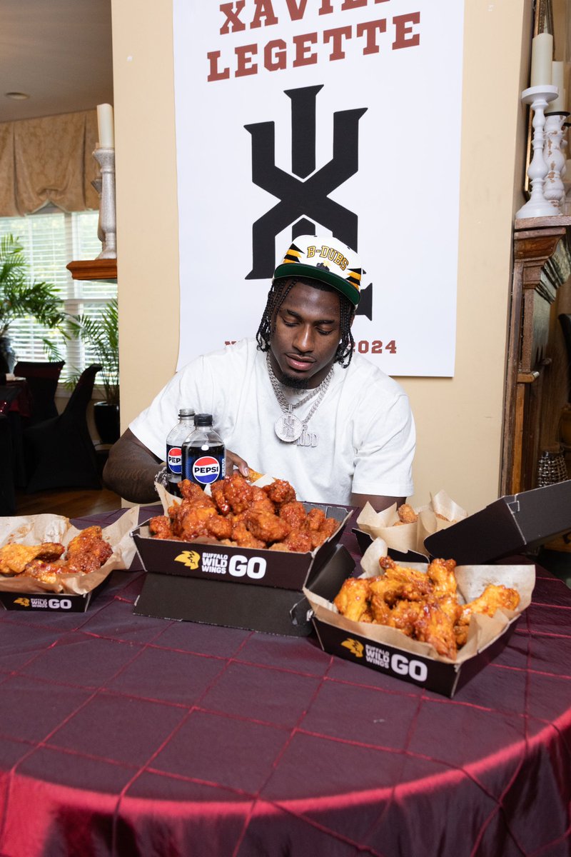 I don’t know where I’m GO-ing, but Buffalo Wild Wings GO hooked-up my GO-to delivery order Asian Zing Wings with ranch + Pepsi Zero Sugar for draft. Get 6 FREE wings with promo code GOWINGS ($10 min spend) for takeout or delivery (Ends 4/30) @BWWings @pepsi #Partner