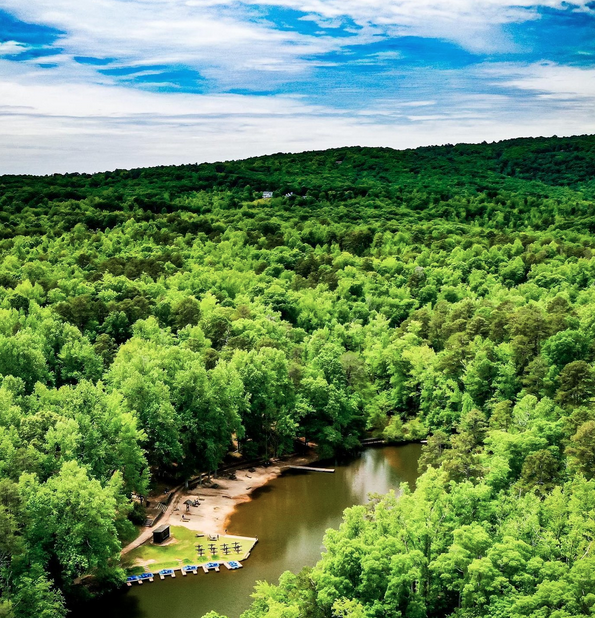 Paris Mountain State Park

Paris Mountain has many great features whether you like to hike, mountain bike, fish or paddle. While there are several miles of trails here, a beautiful short hike is around Lake Placid.

#stateparks #Greenville #SouthCarolina

southcarolinaparks.com/paris-mountain