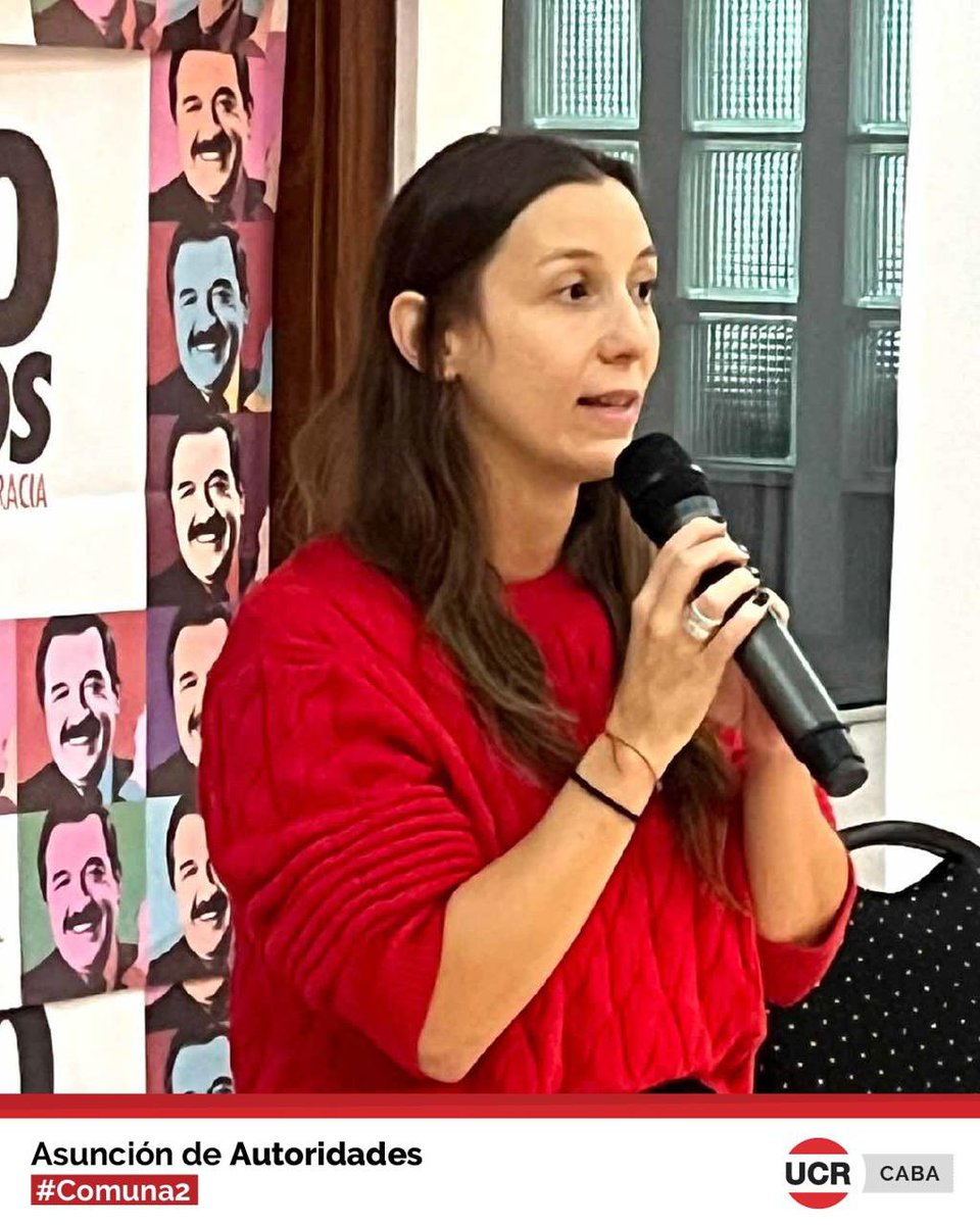 UCRCapital's tweet photo. Comuna 2 en marcha y con más ganas que nunca 💪🇵🇱.

Hoy asumieron las nuevas autoridades de la comuna y, con este gran grupo humano, se asume el compromiso de estar al lado de los vecinos como siempre hemos estado.

Felicitaciones a las nuevas autoridades. https://t.co/0xb3da9JtJ
