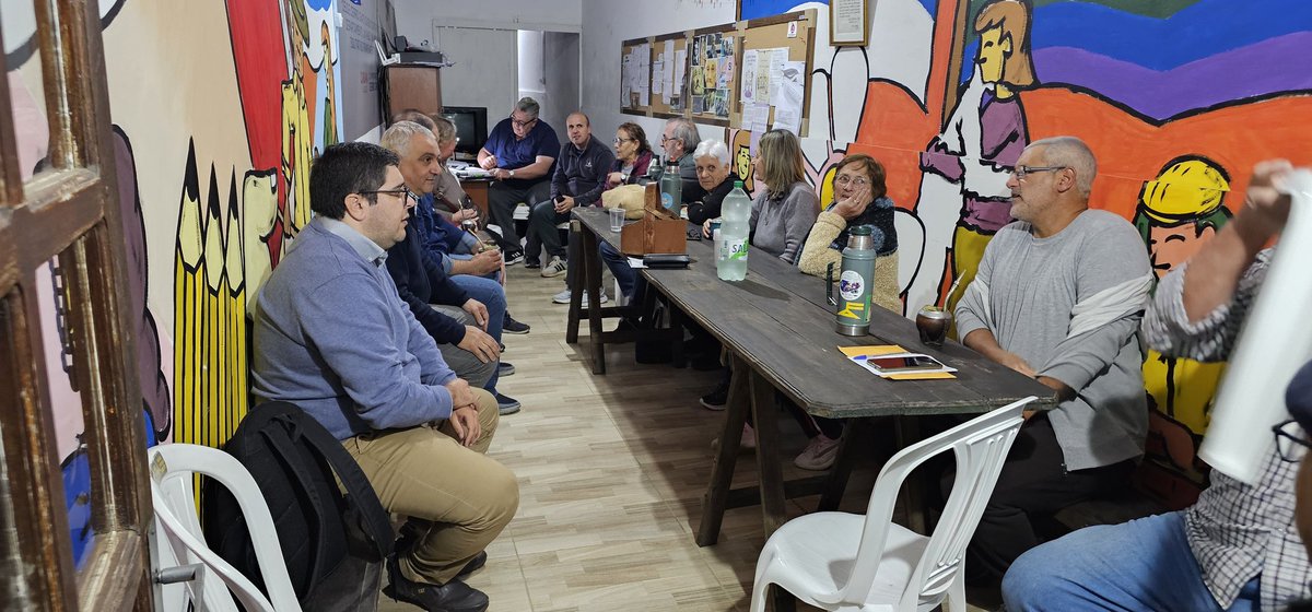 🇺🇾 | Cerramos la #Gira609 en Cerro Chato (Durazno), con una preciosa actividad en el Comité Isabelino Martirena. Una ocasión donde se intercambiaron opiniones y se asumió el compromiso de dejar todo en la cancha por el triunfo del @Frente_Amplio