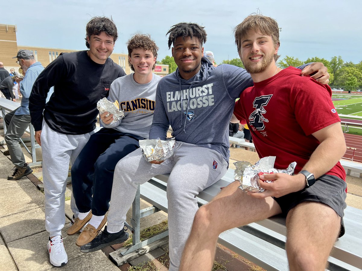 Celebrating our #Classof2024 on their last day of classes with an assist from alumni. #WeAreDeSmetJesuit #tradition