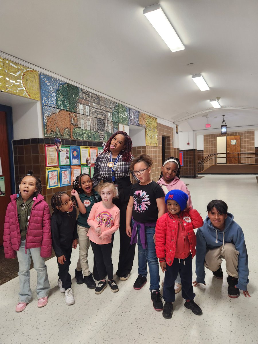 DunnChargers's tweet photo. #TakeYourKidToWorkDay https://t.co/LGDBUI1oMm