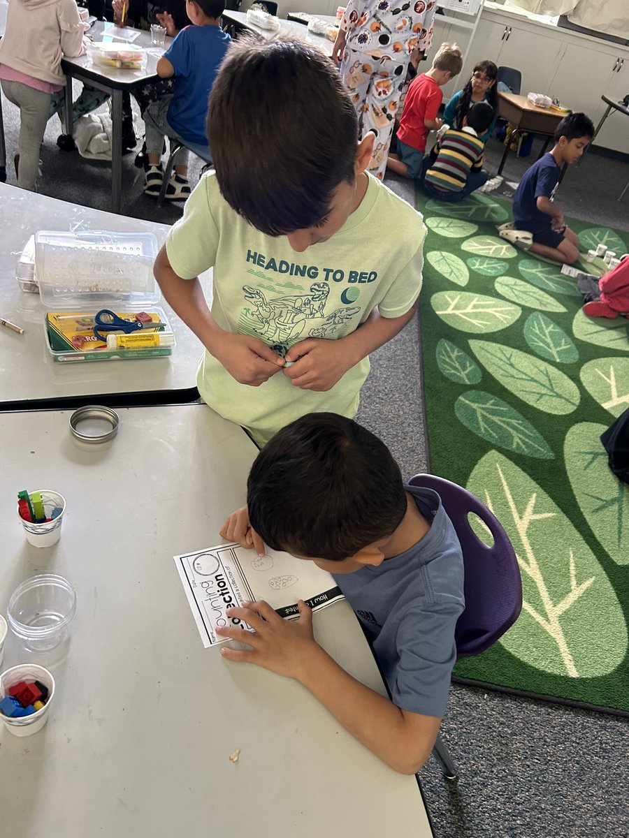 Stephanie Barker tweet media