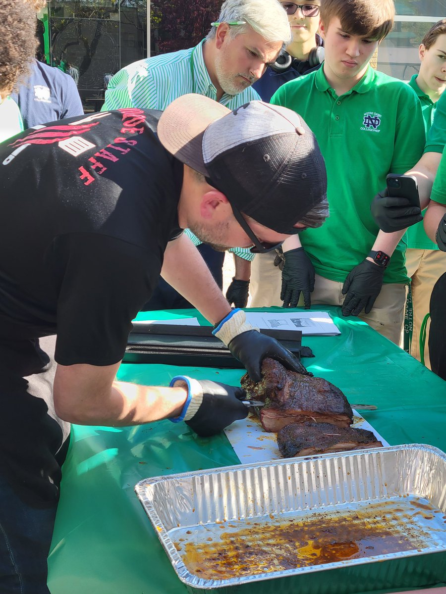 𝐍𝐨𝐭𝐫𝐞 𝐃𝐚𝐦𝐞 𝐂𝐨𝐥𝐥𝐞𝐠𝐞 𝐏𝐫𝐞𝐩 tweet media