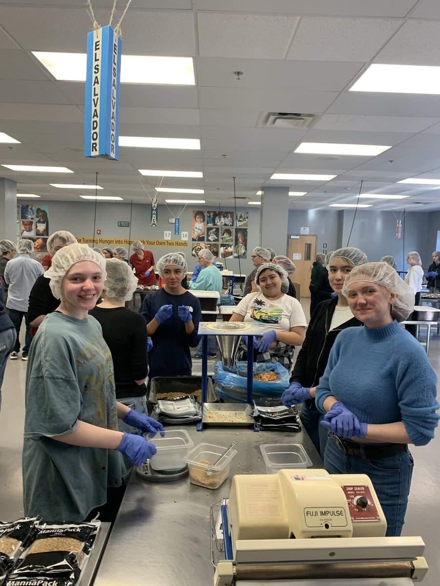 Grant HS Freshman Class Council tweet media