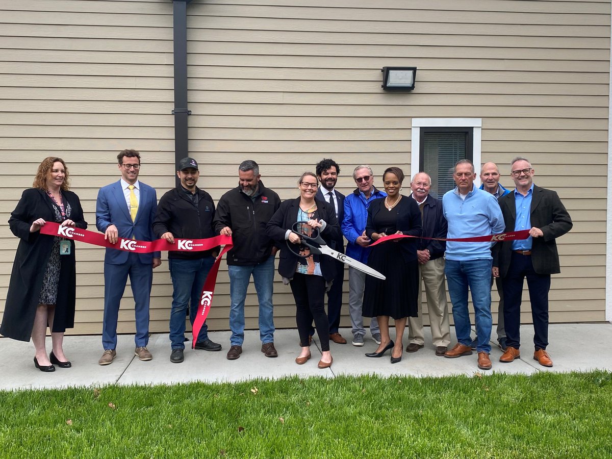 Benilde Hall tweet media